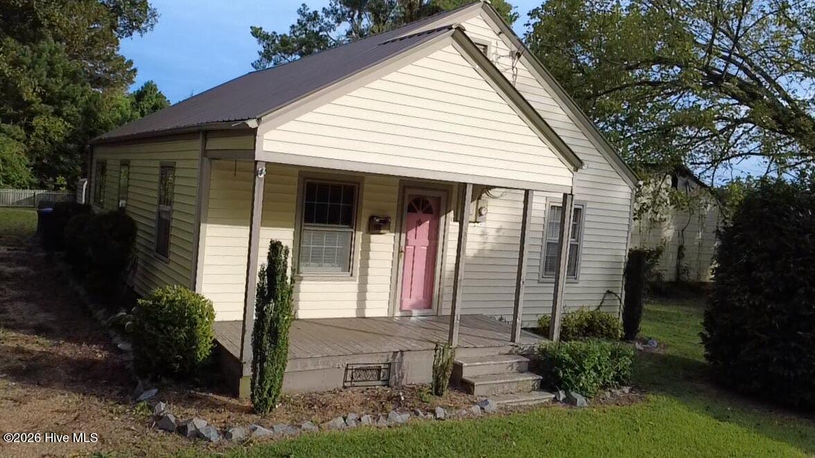 401 Cale Street Property Photo 17