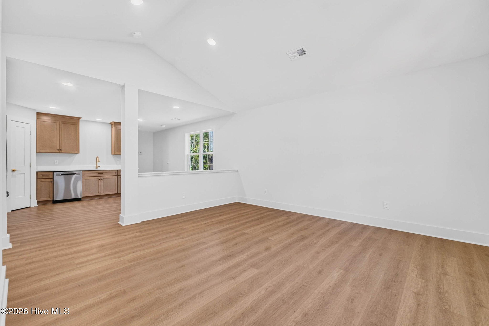 88 Oak Road Property Photo 8