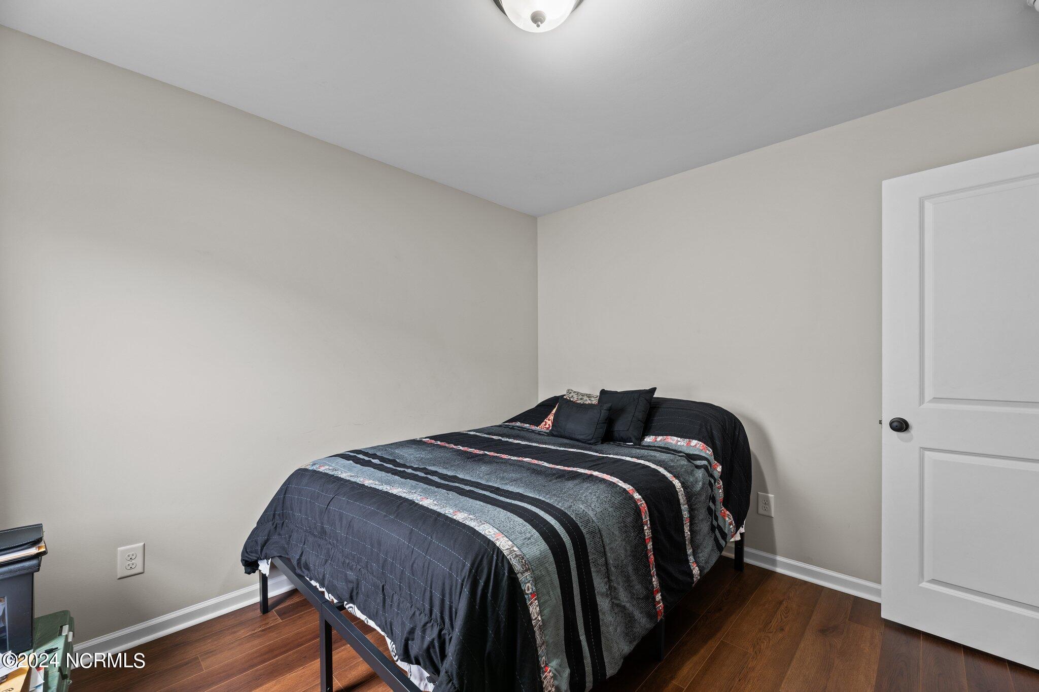 211 Lynden Lane Property Photo 19