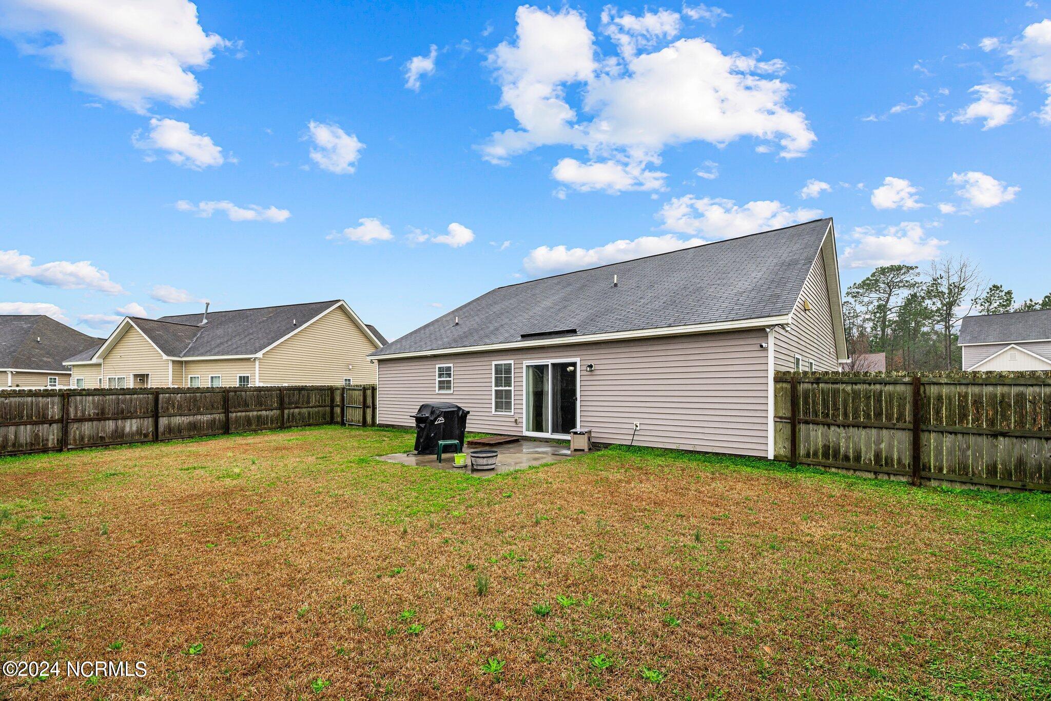 211 Lynden Lane Property Photo 32