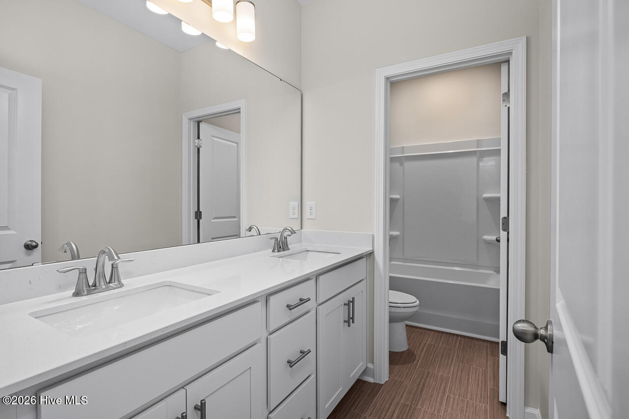 559 Whinfield Place Property Photo 37