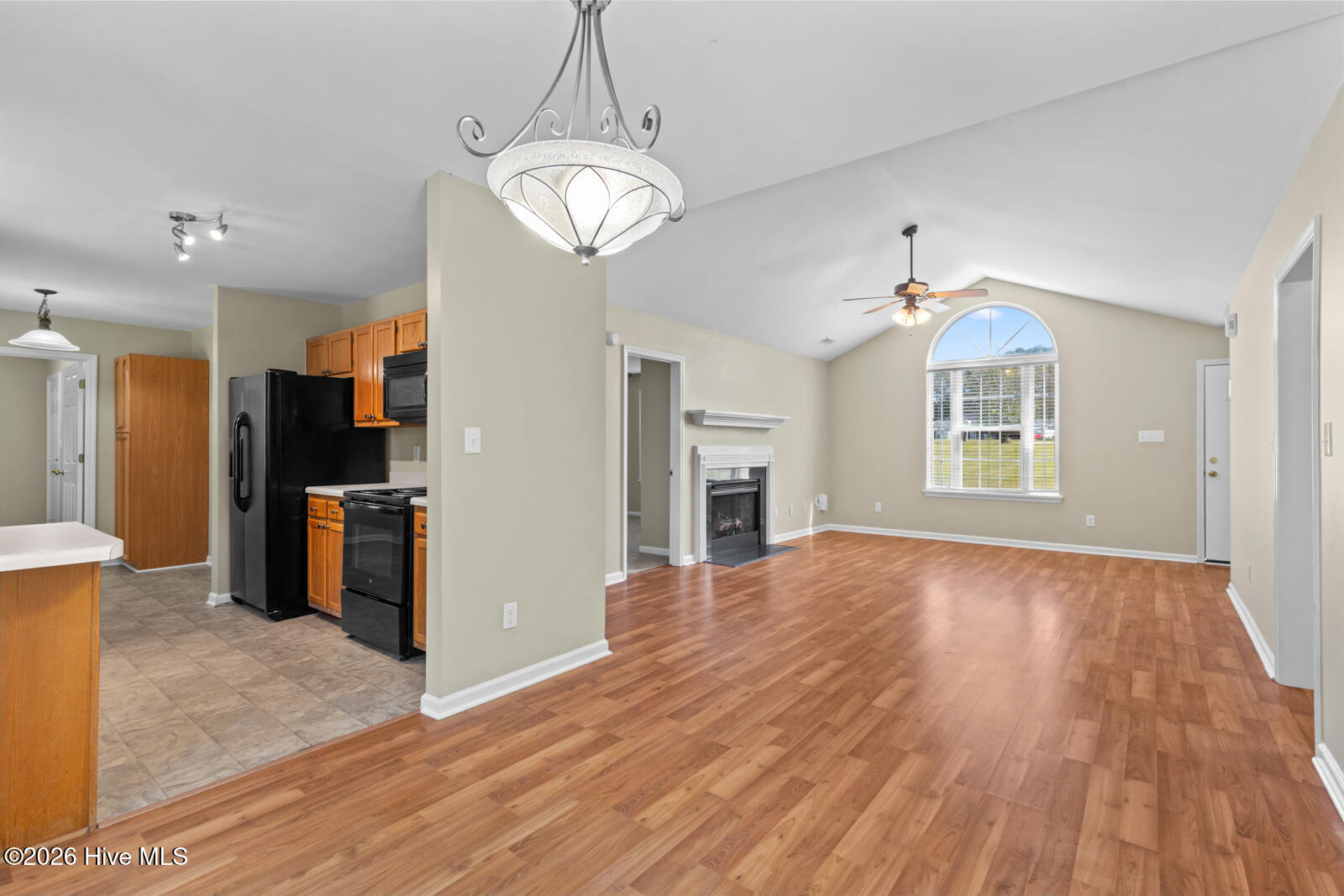209 Brookstone Way Property Photo 4
