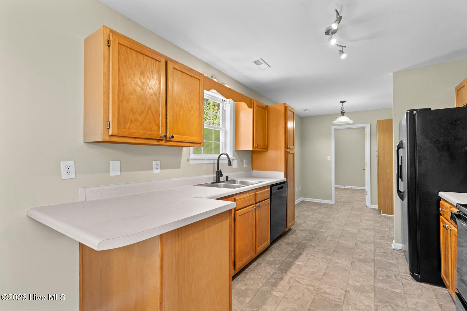 209 Brookstone Way Property Photo 5