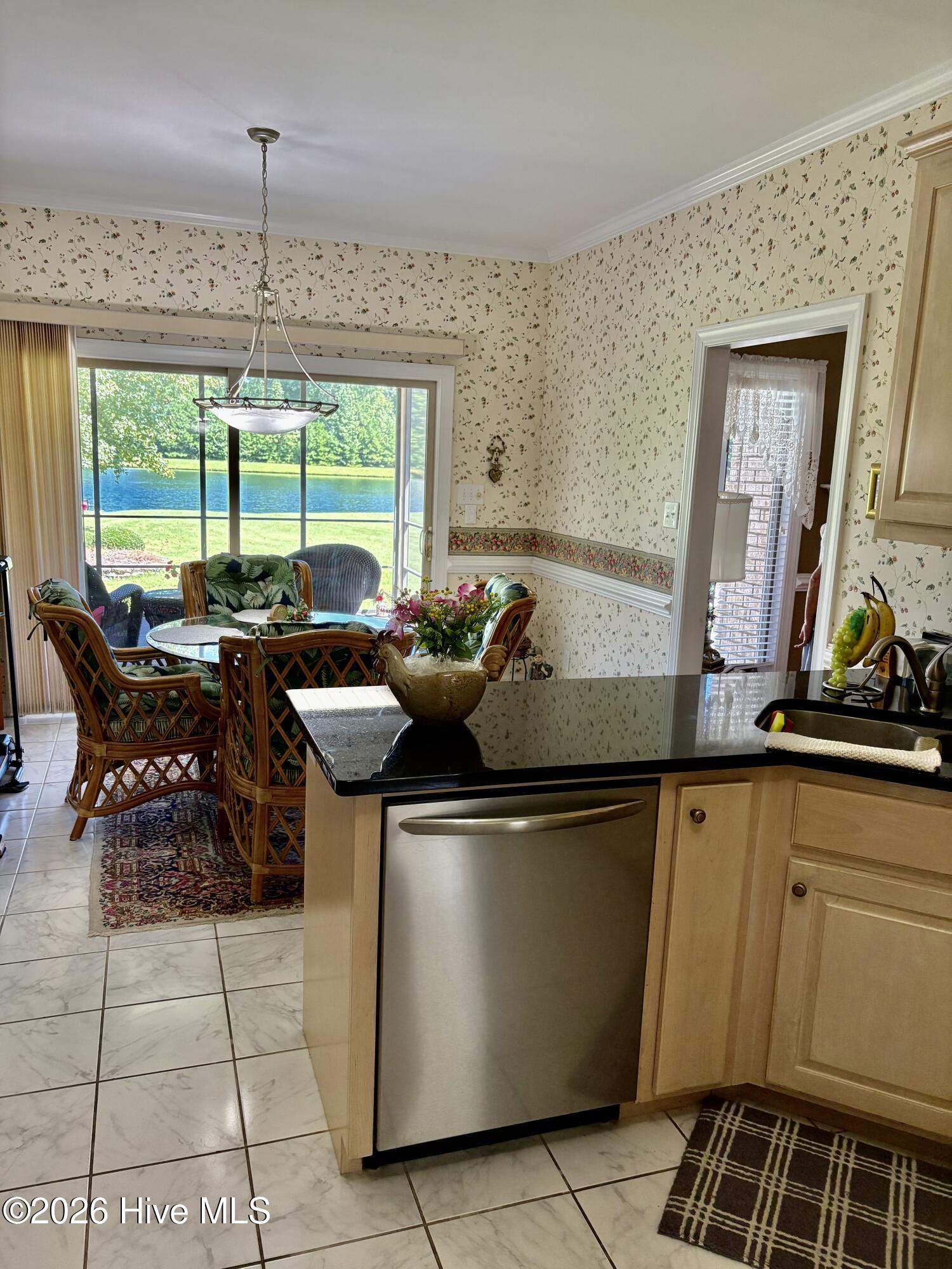 112 Geneva Road Property Photo 8