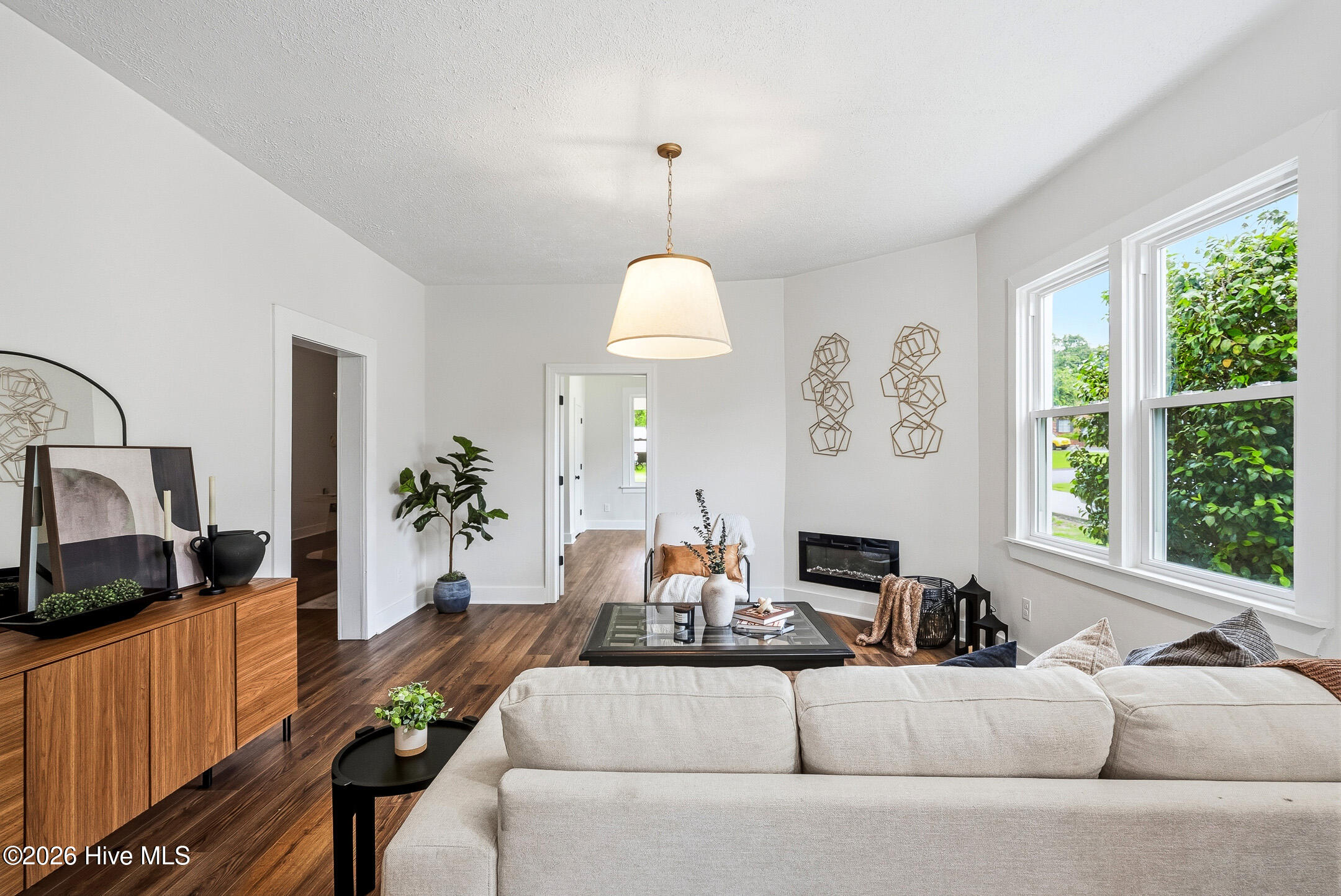 404 W Forest Avenue Property Photo 1