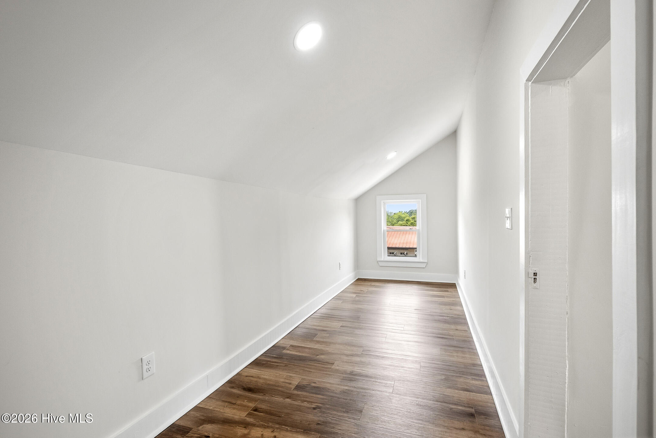 404 W Forest Avenue Property Photo 53