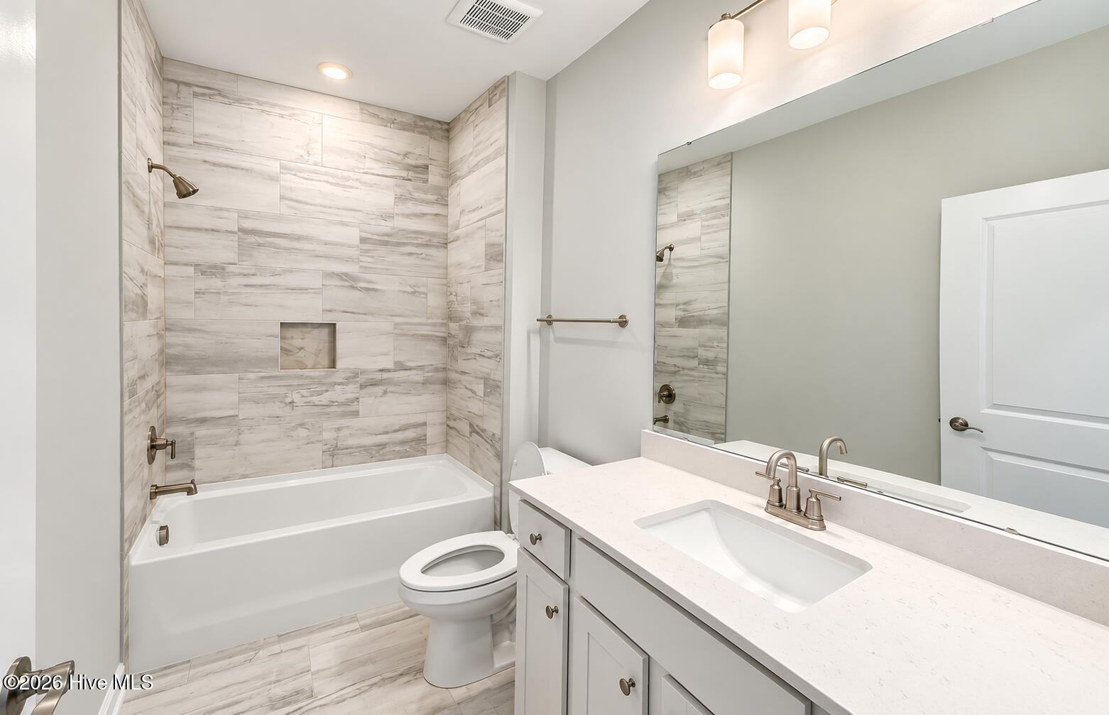 3046 False Fox Loop Property Photo 10