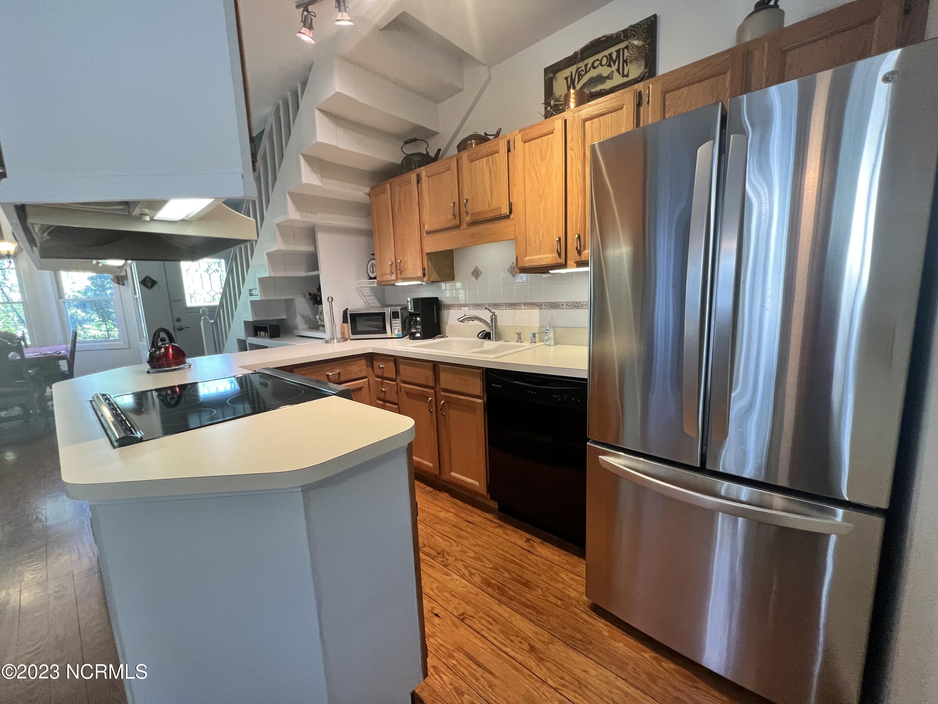 106 Ann Street Property Photo 4