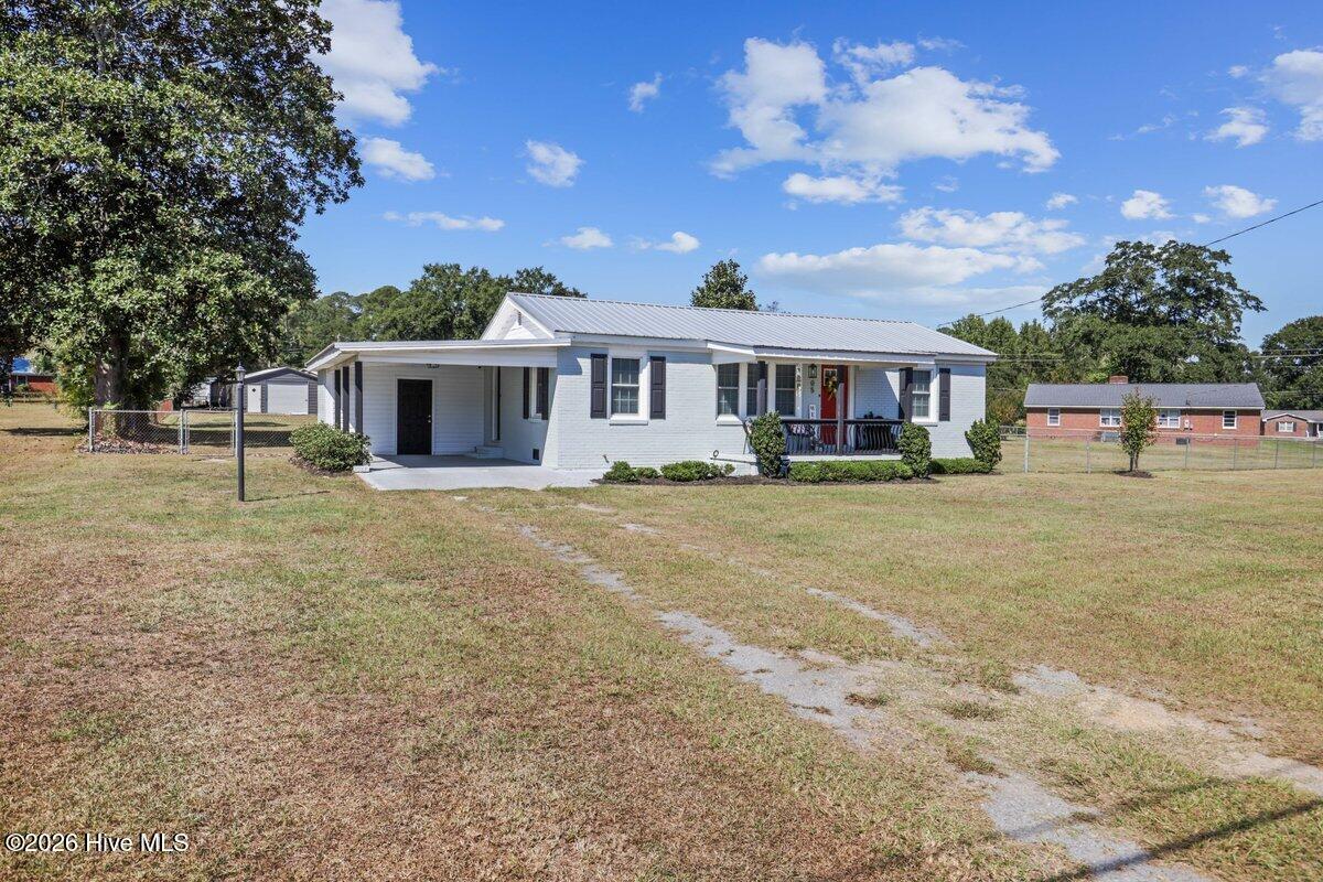 105 Nancy Drive Property Photo 3
