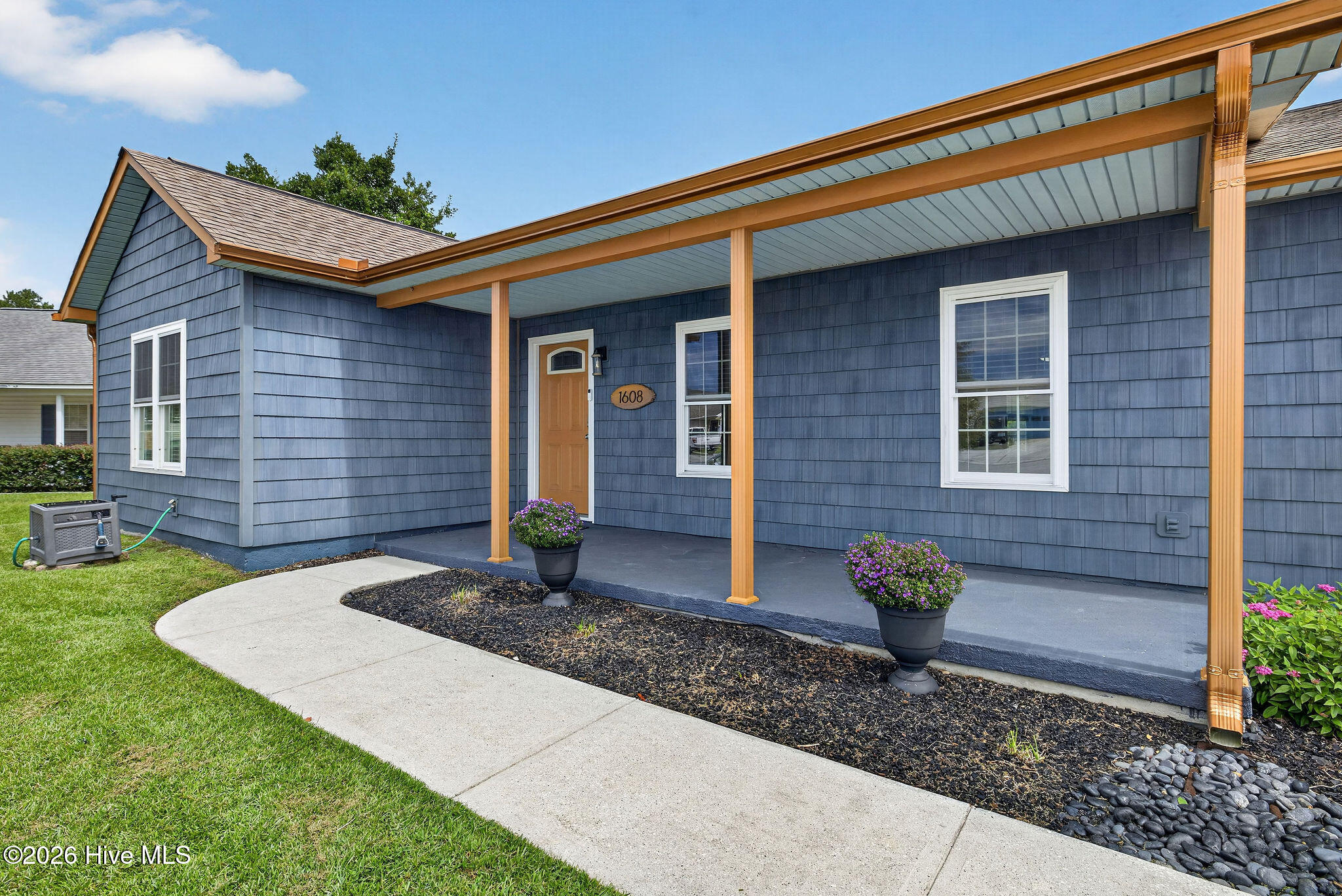 1608 Blue Tick Court Property Photo 2