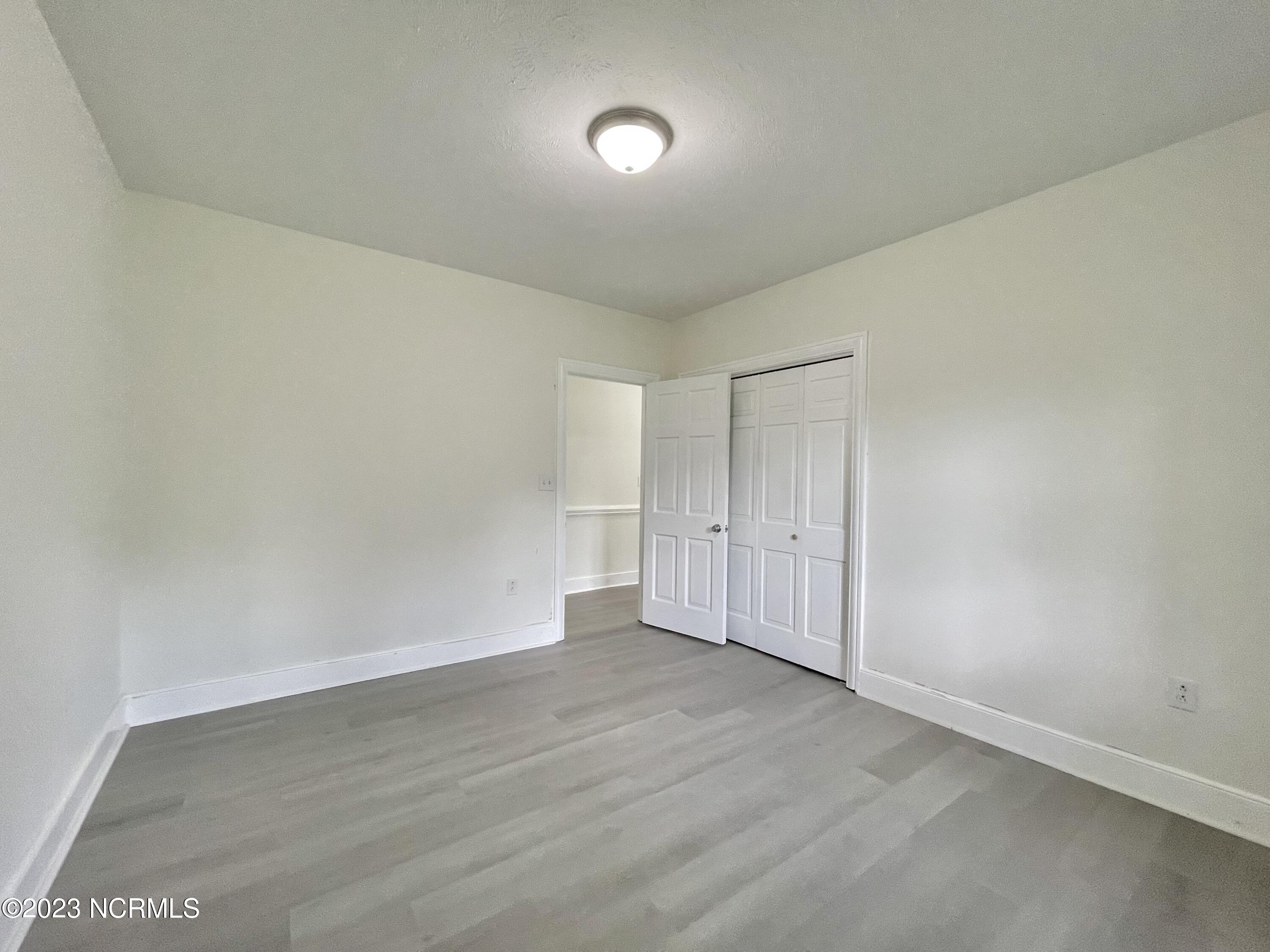 266 W Frink Street Property Photo 10