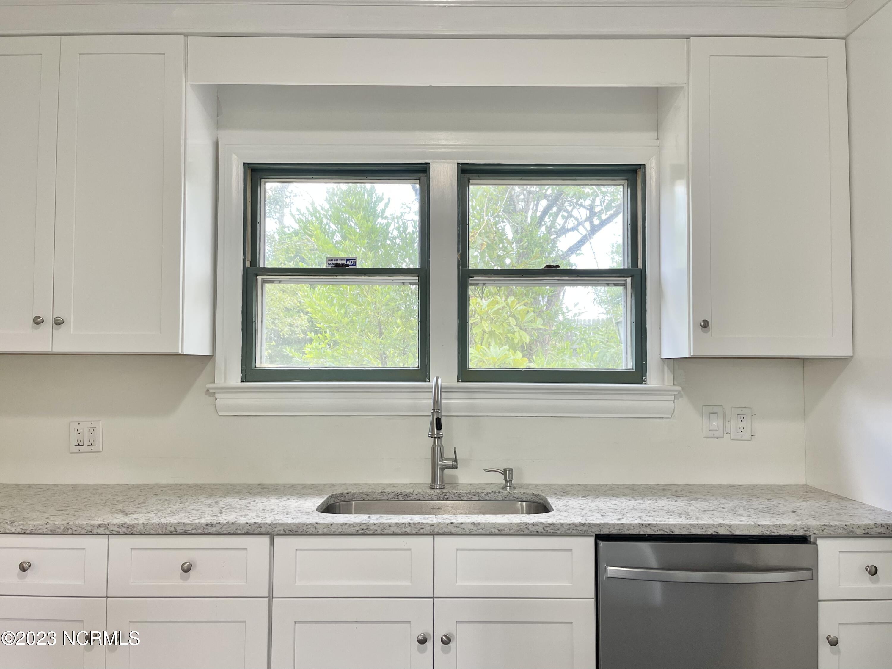 266 W Frink Street Property Photo 27