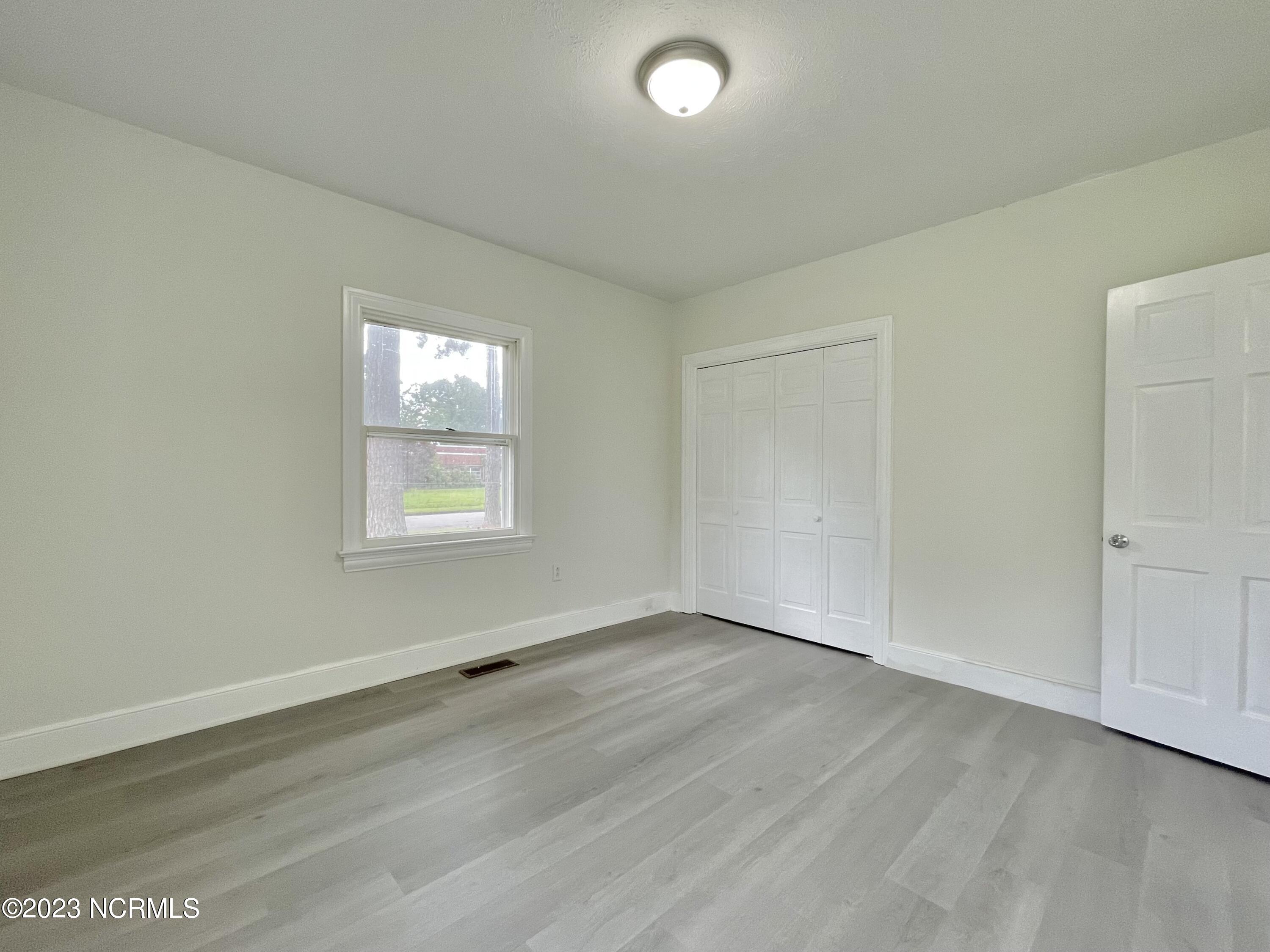 266 W Frink Street Property Photo 34