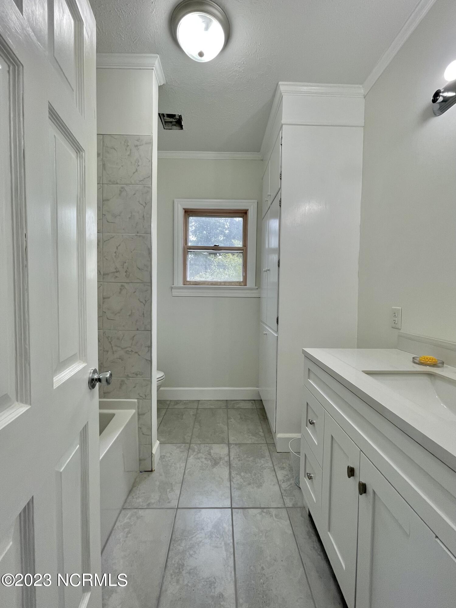 266 W Frink Street Property Photo 37