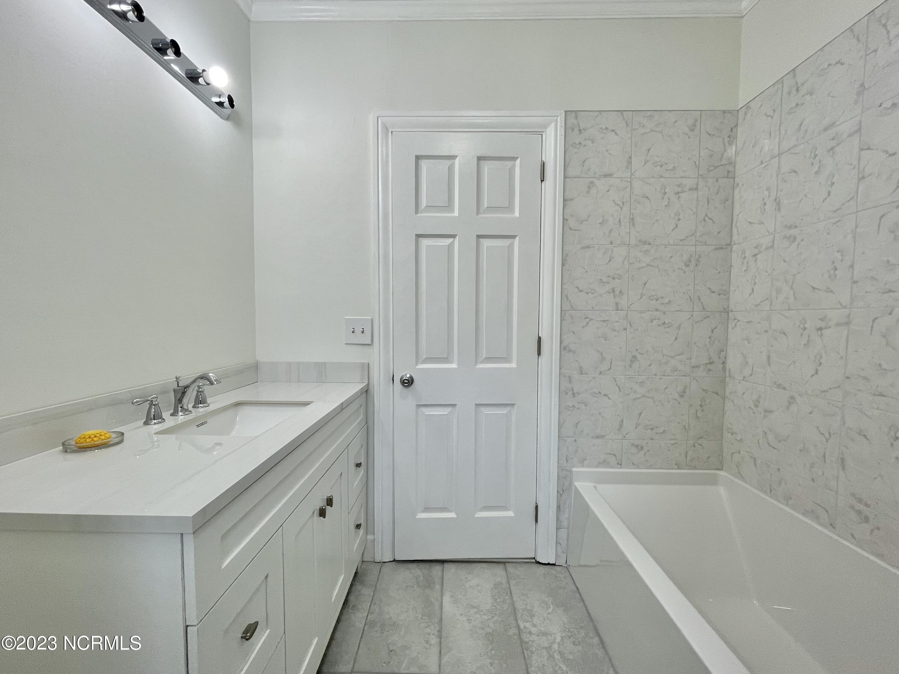 266 W Frink Street Property Photo 41
