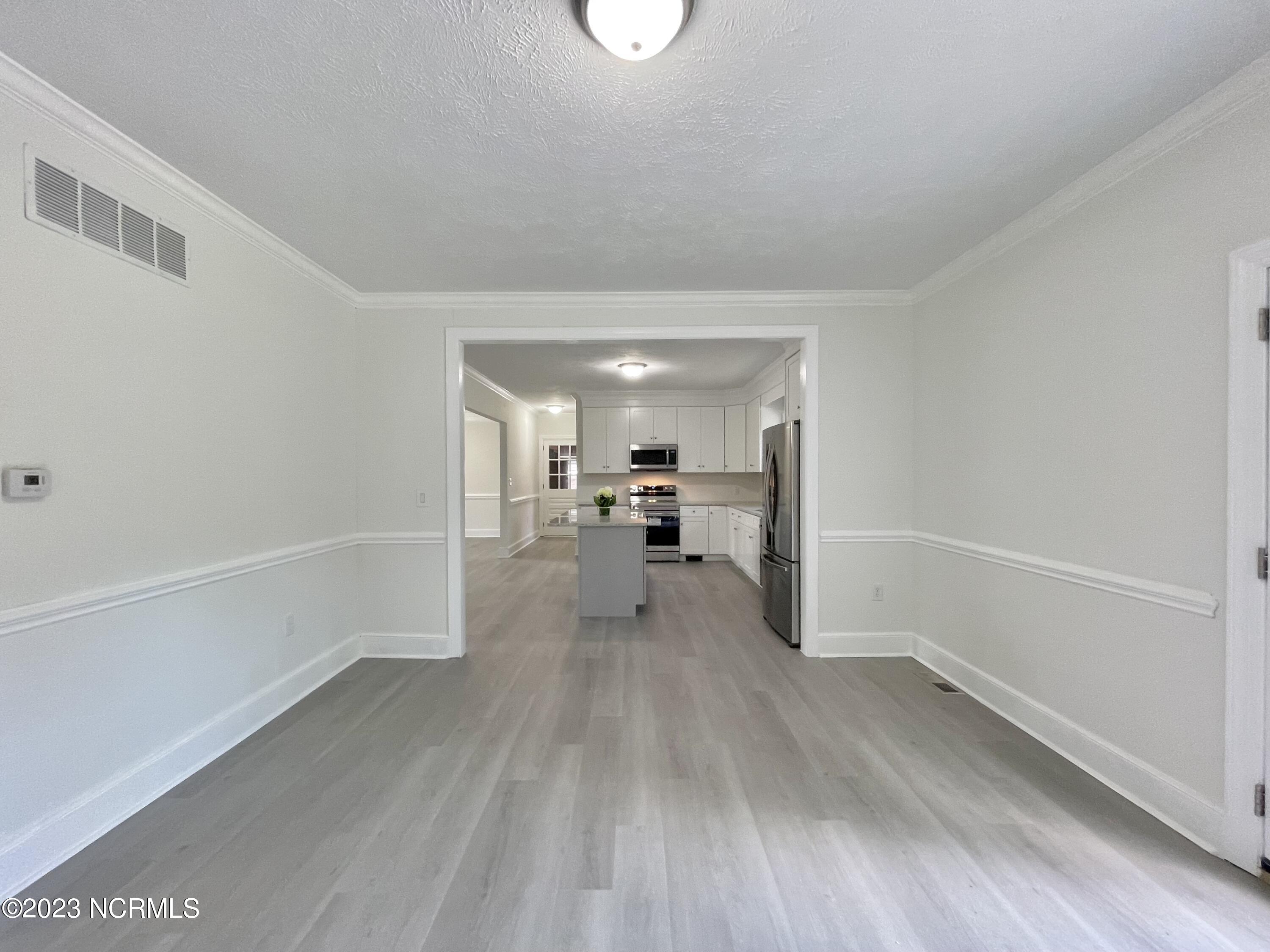 266 W Frink Street Property Photo 54