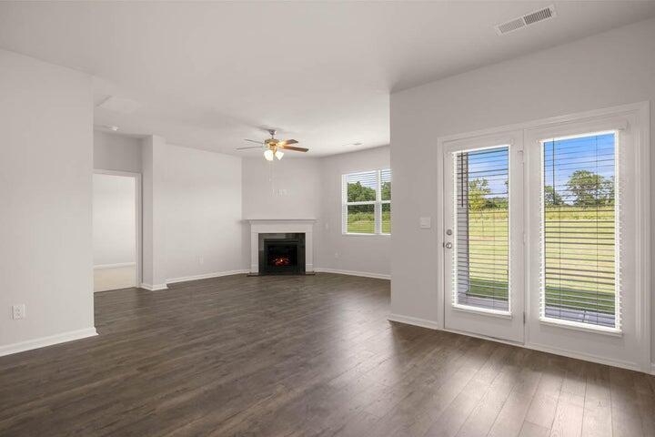 425 Prospector Court Property Photo 15