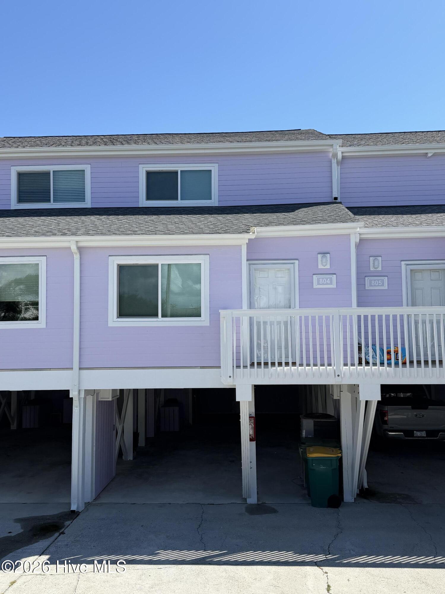 804 Pelican Court Property Photo 1
