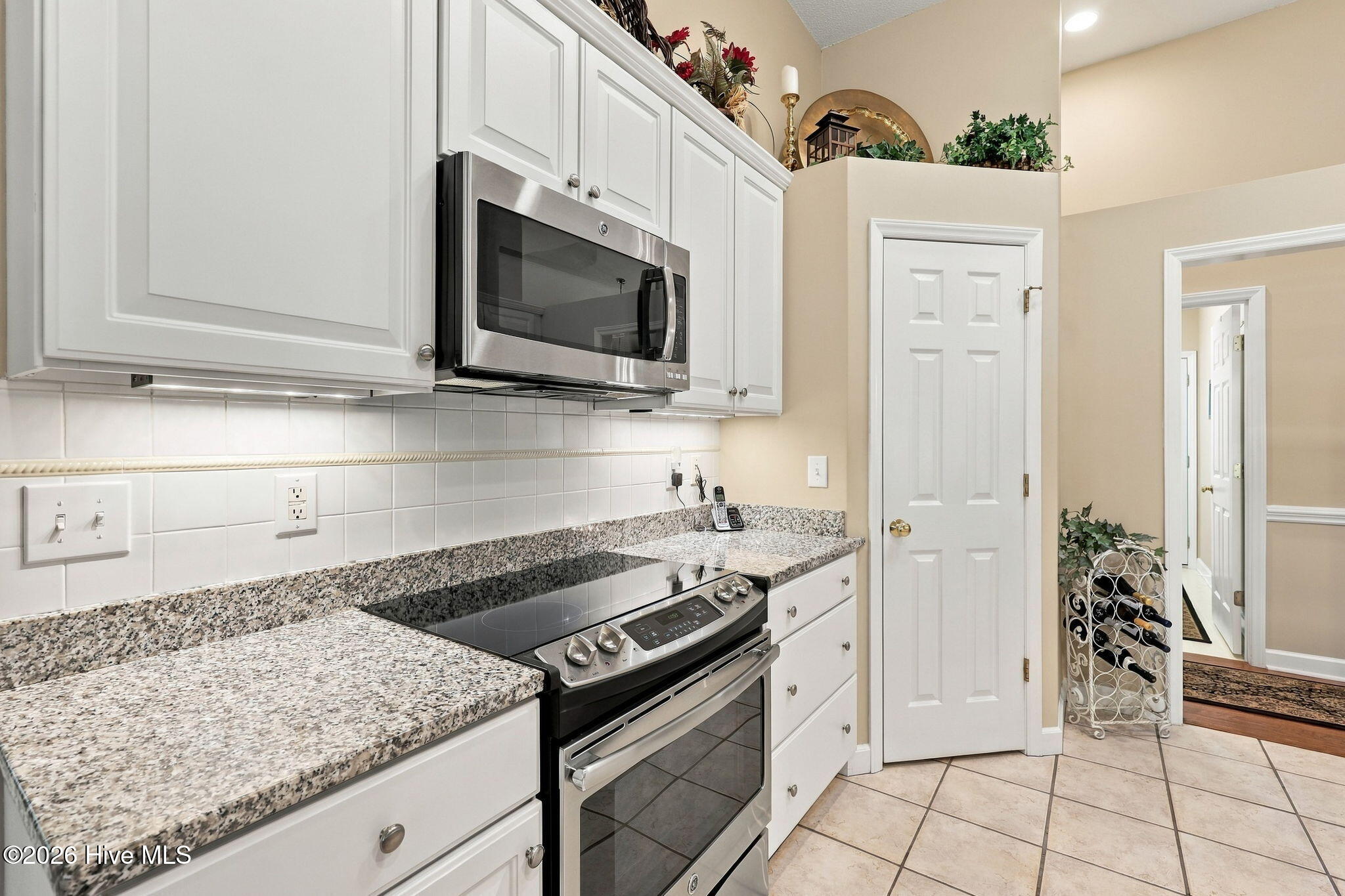 6 Wisteria Way Property Photo 15