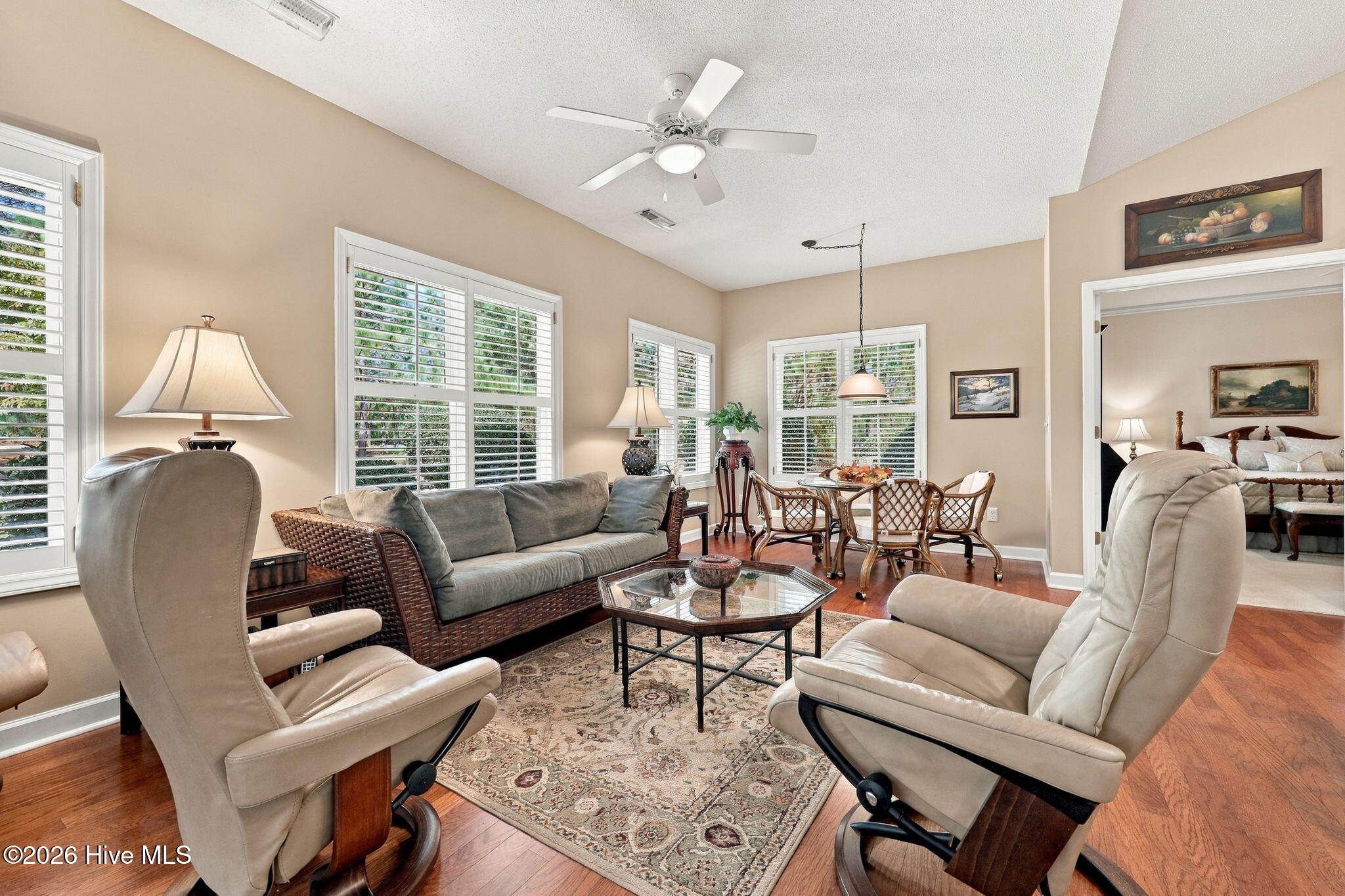 6 Wisteria Way Property Photo 17