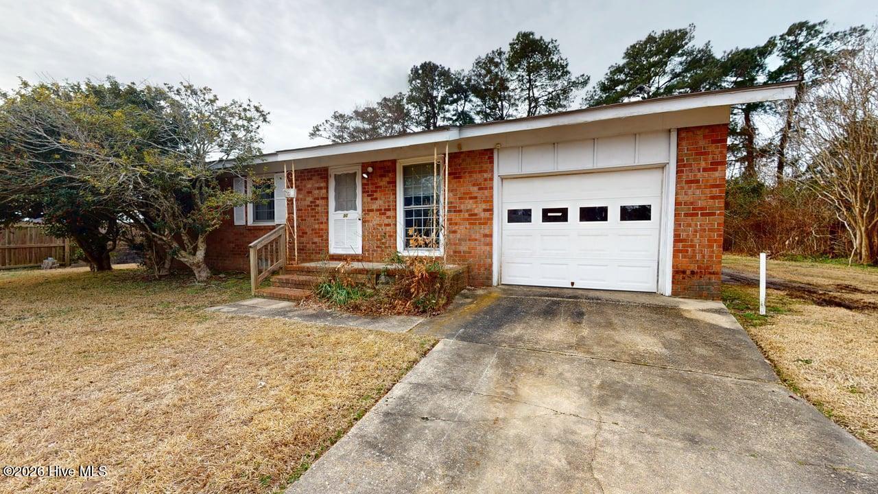 30 Berkshire Drive Property Photo 1