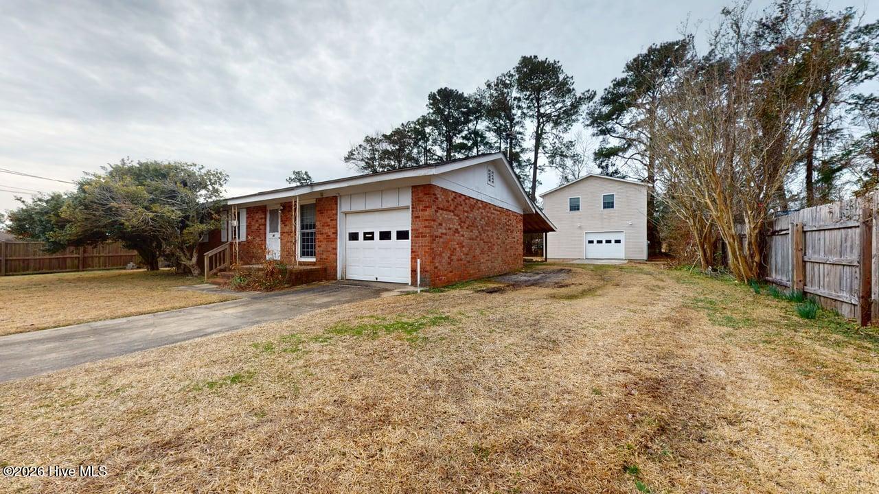 30 Berkshire Drive Property Photo 4