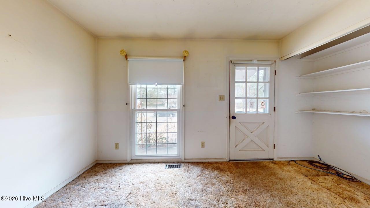30 Berkshire Drive Property Photo 5