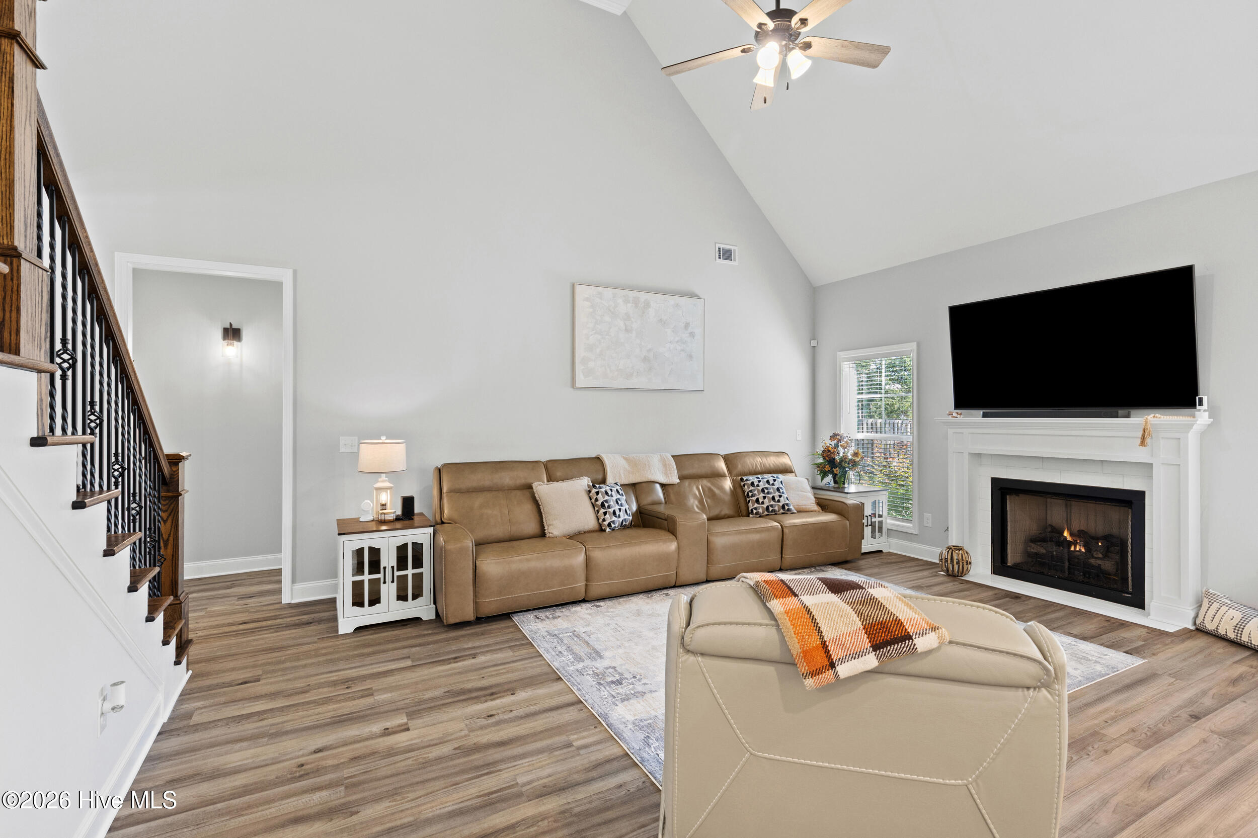 648 Slade Lake Drive Property Photo 10