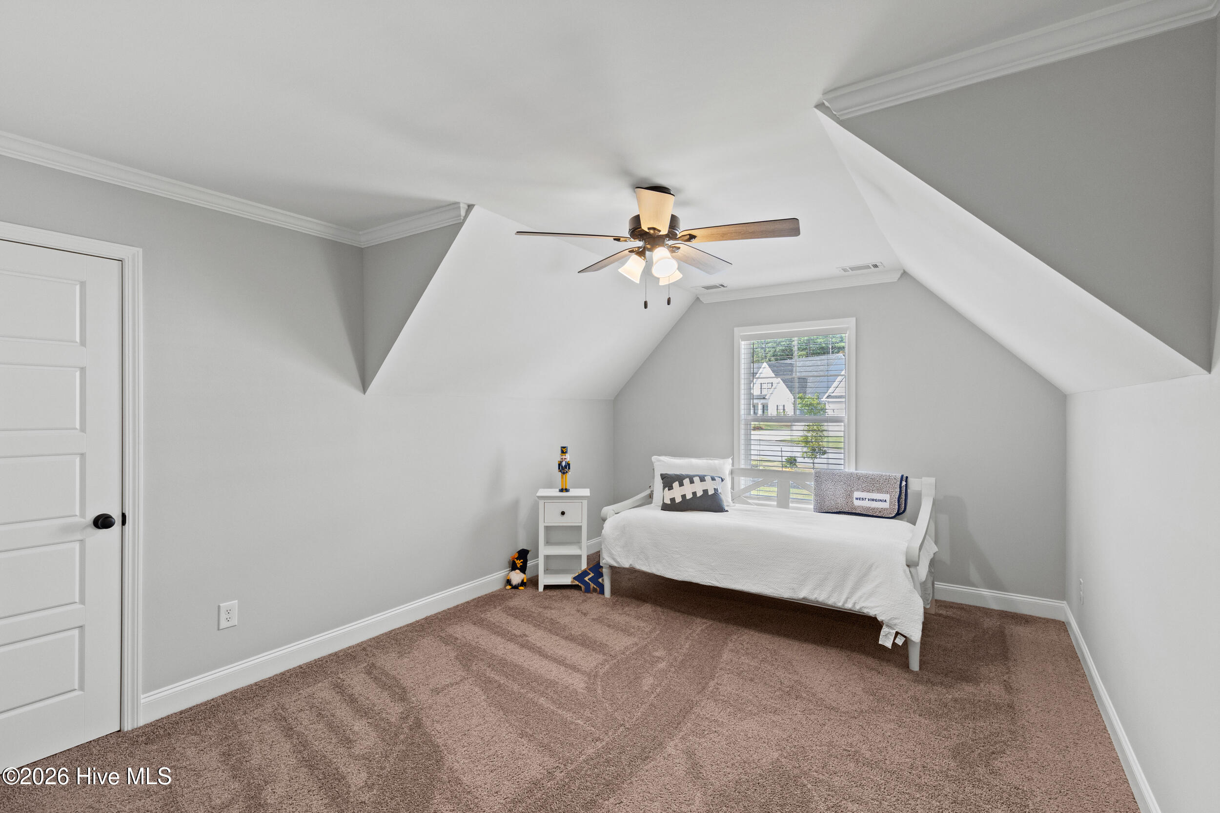 648 Slade Lake Drive Property Photo 32