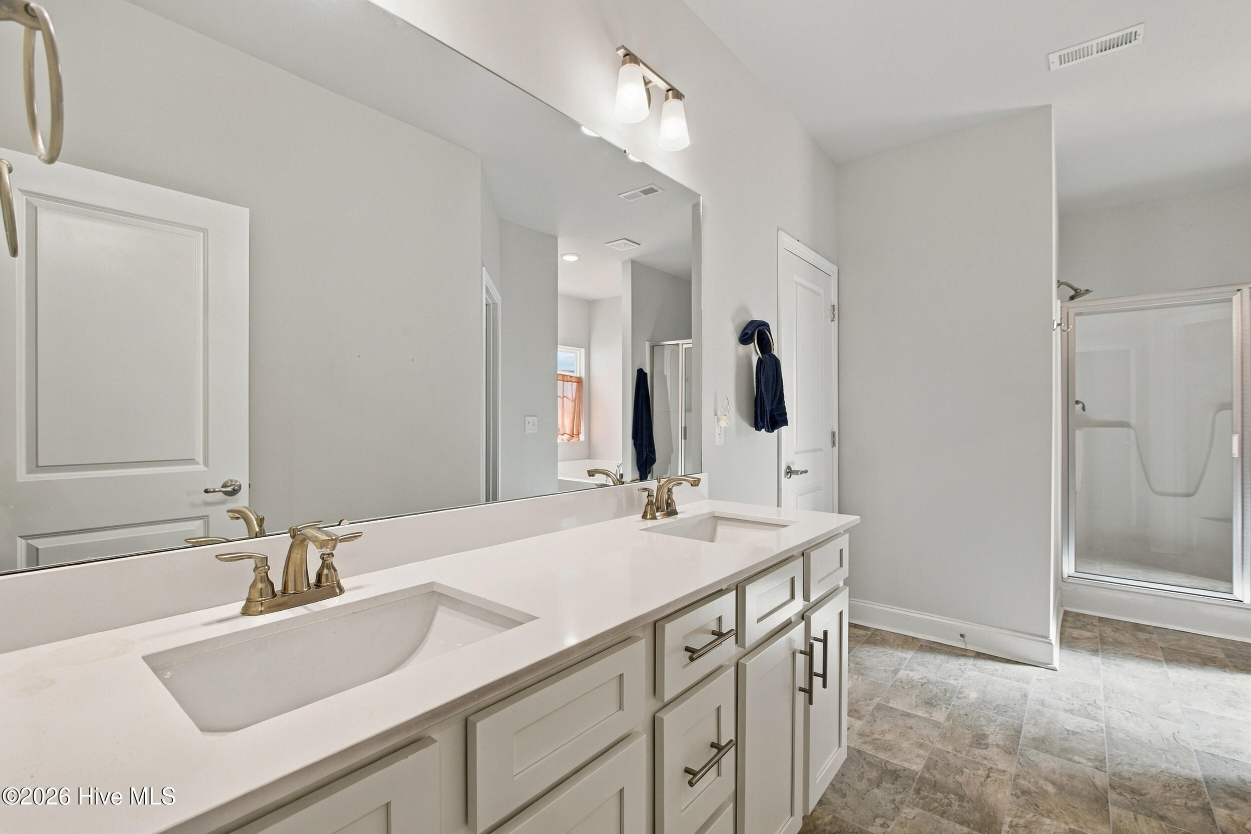715 Greenwich Place Property Photo 21