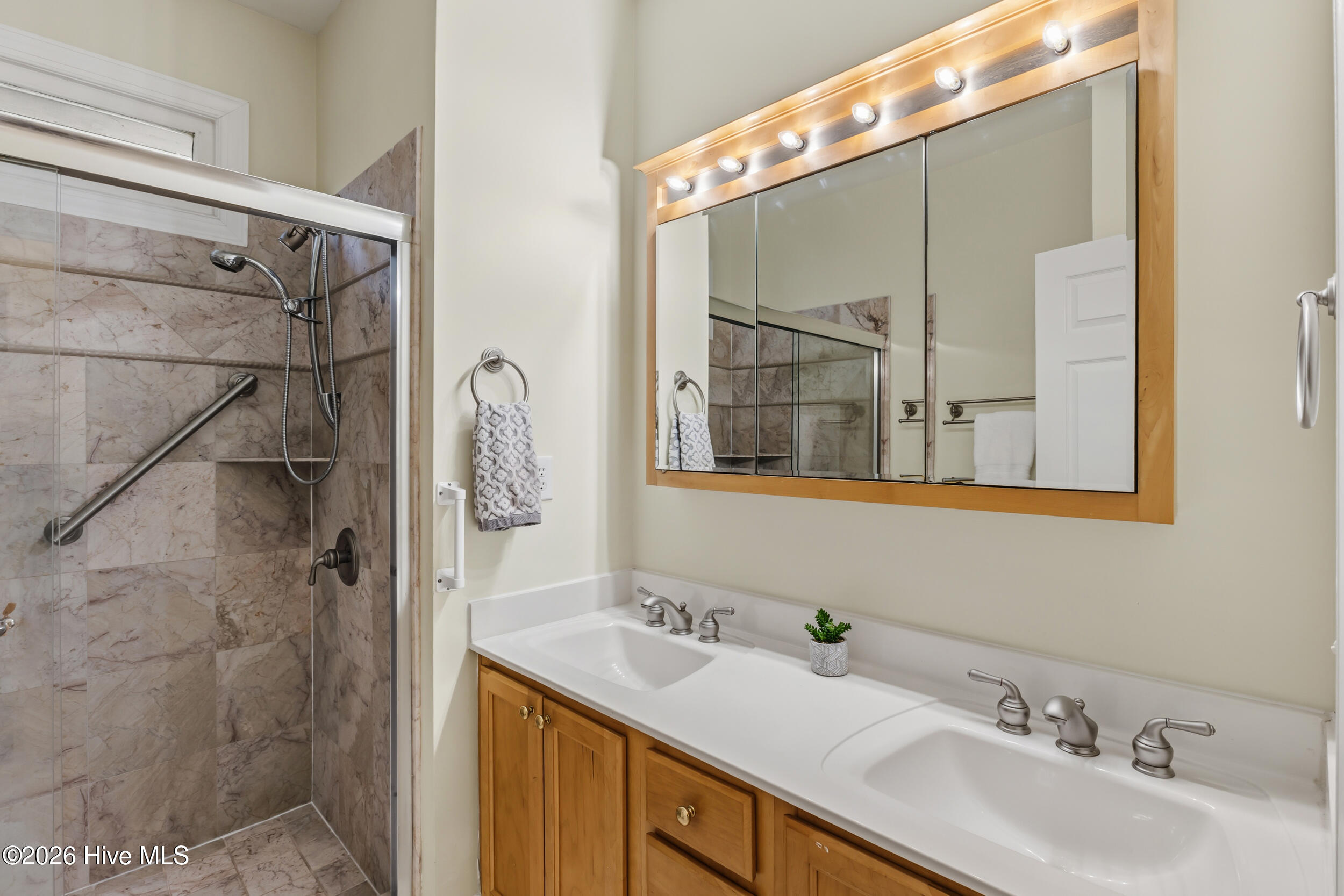 208 Dartridge Court Property Photo 19