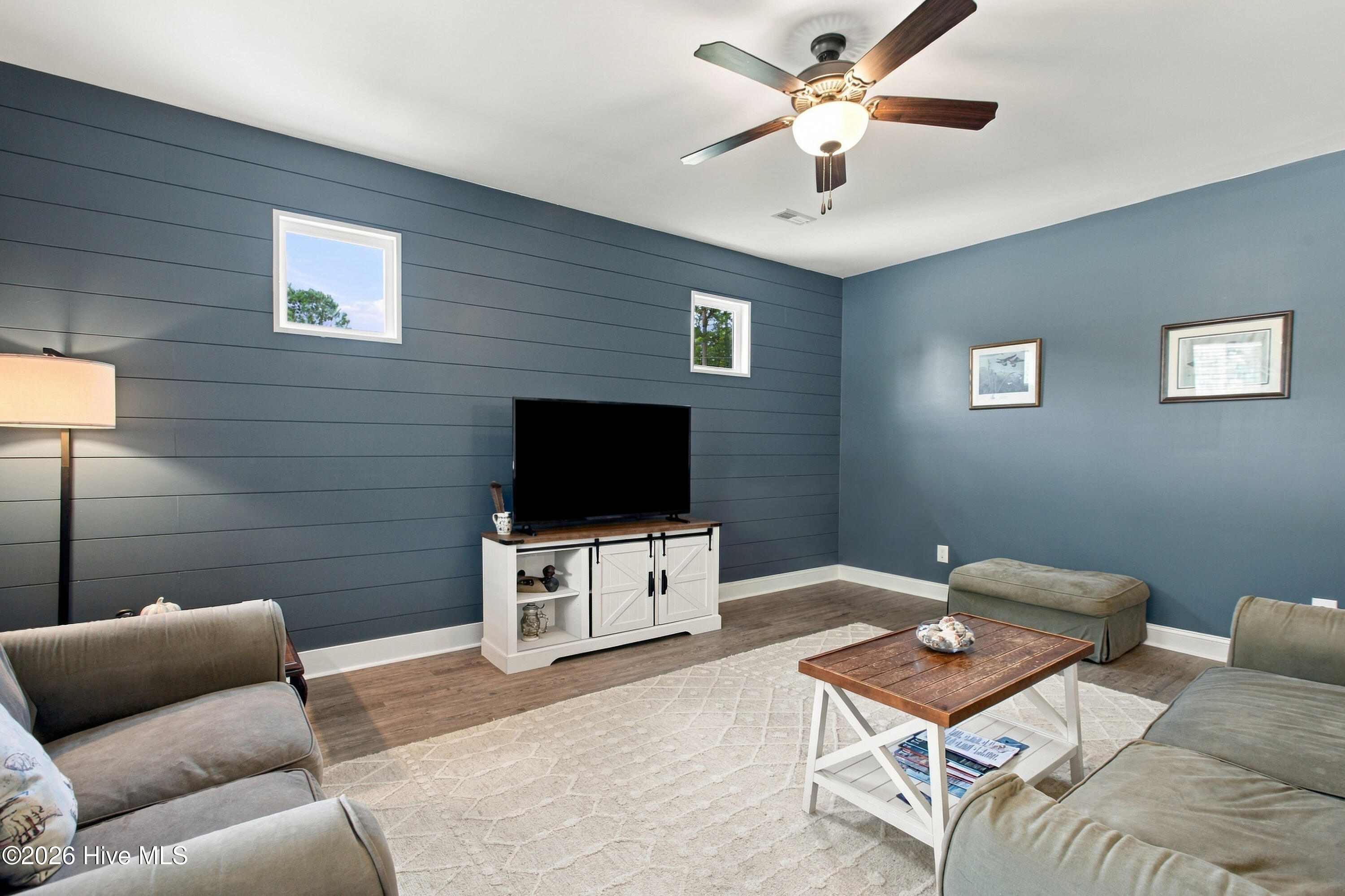 114 E Camp Kiro Road Property Photo 6