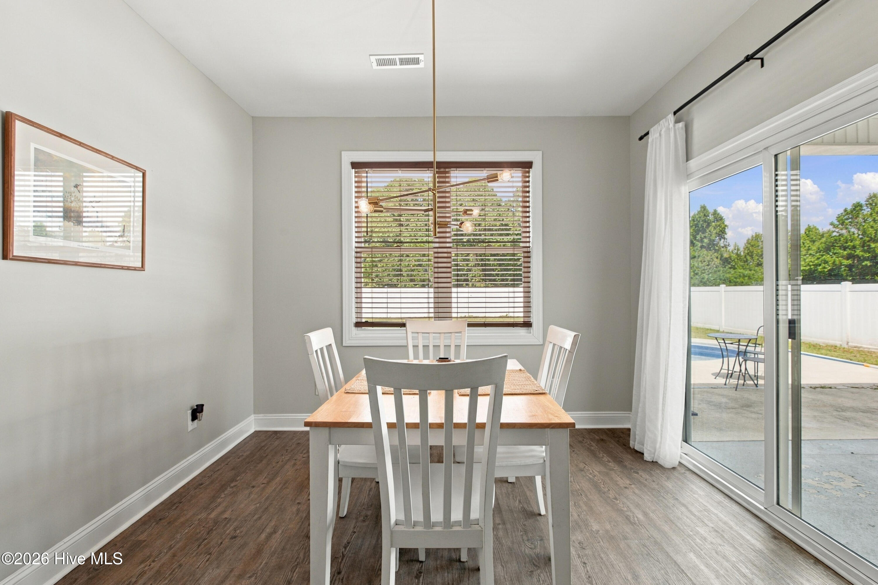 114 E Camp Kiro Road Property Photo 12
