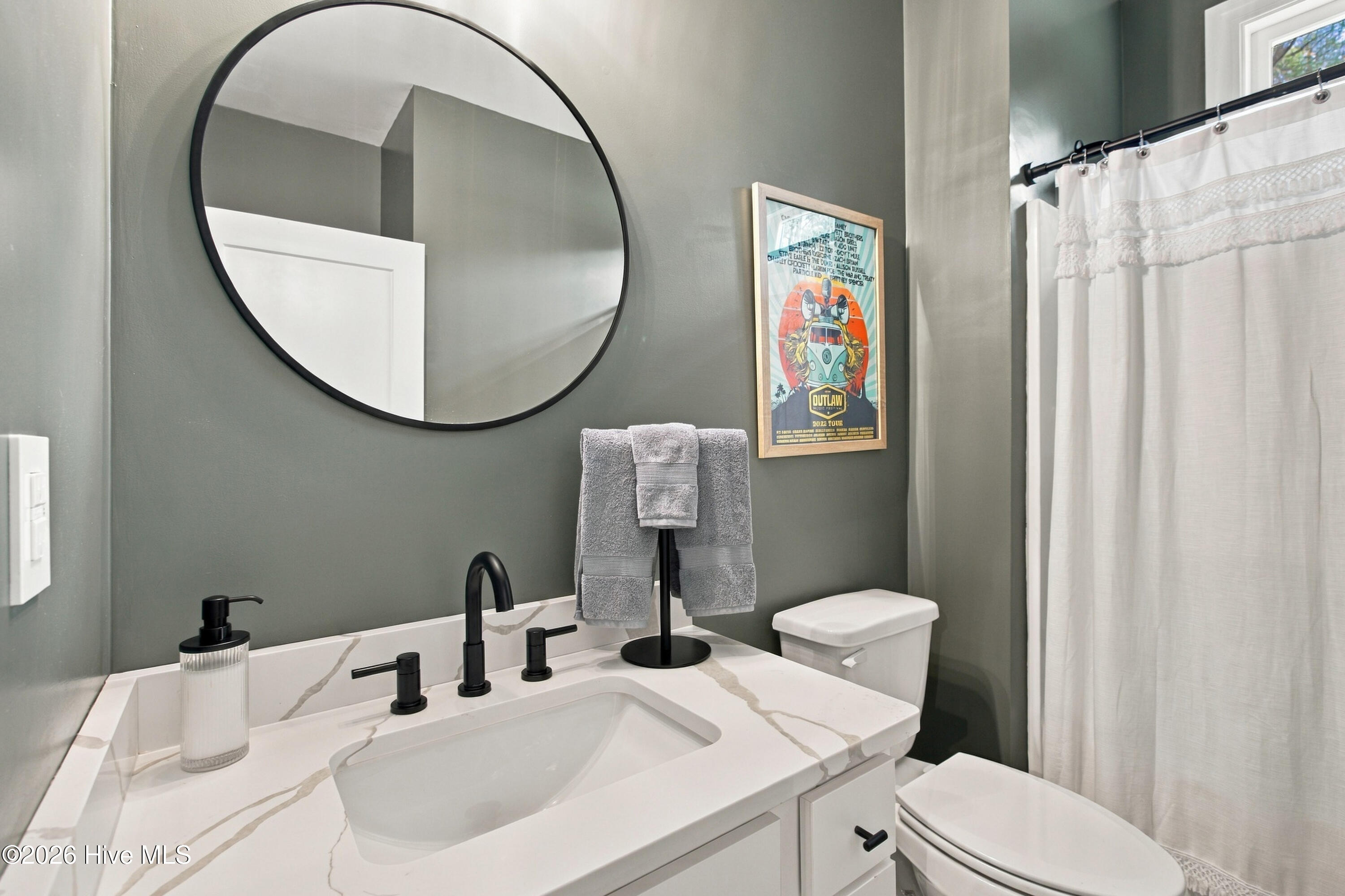 114 E Camp Kiro Road Property Photo 30
