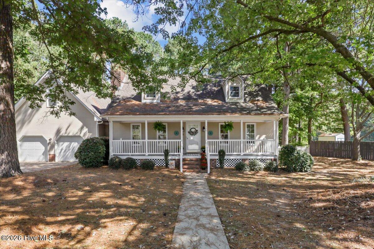 305 Rosewood Gardens Property Photo 1