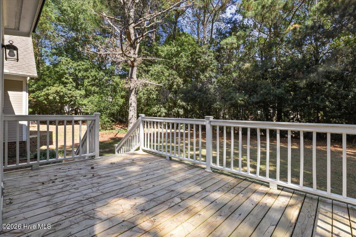 305 Rosewood Gardens Property Photo 5