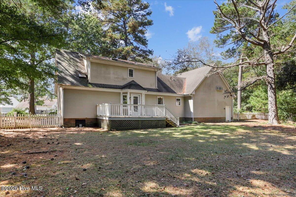 305 Rosewood Gardens Property Photo 7