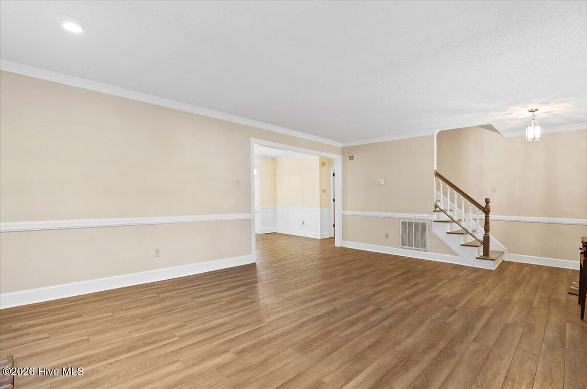 305 Rosewood Gardens Property Photo 12