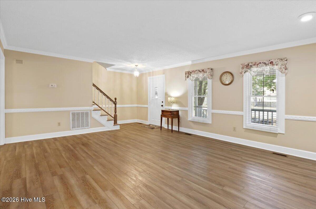 305 Rosewood Gardens Property Photo 13