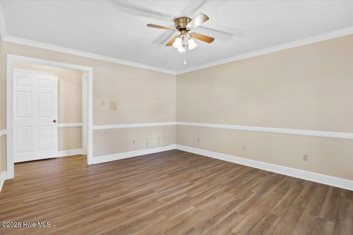 305 Rosewood Gardens Property Photo 24