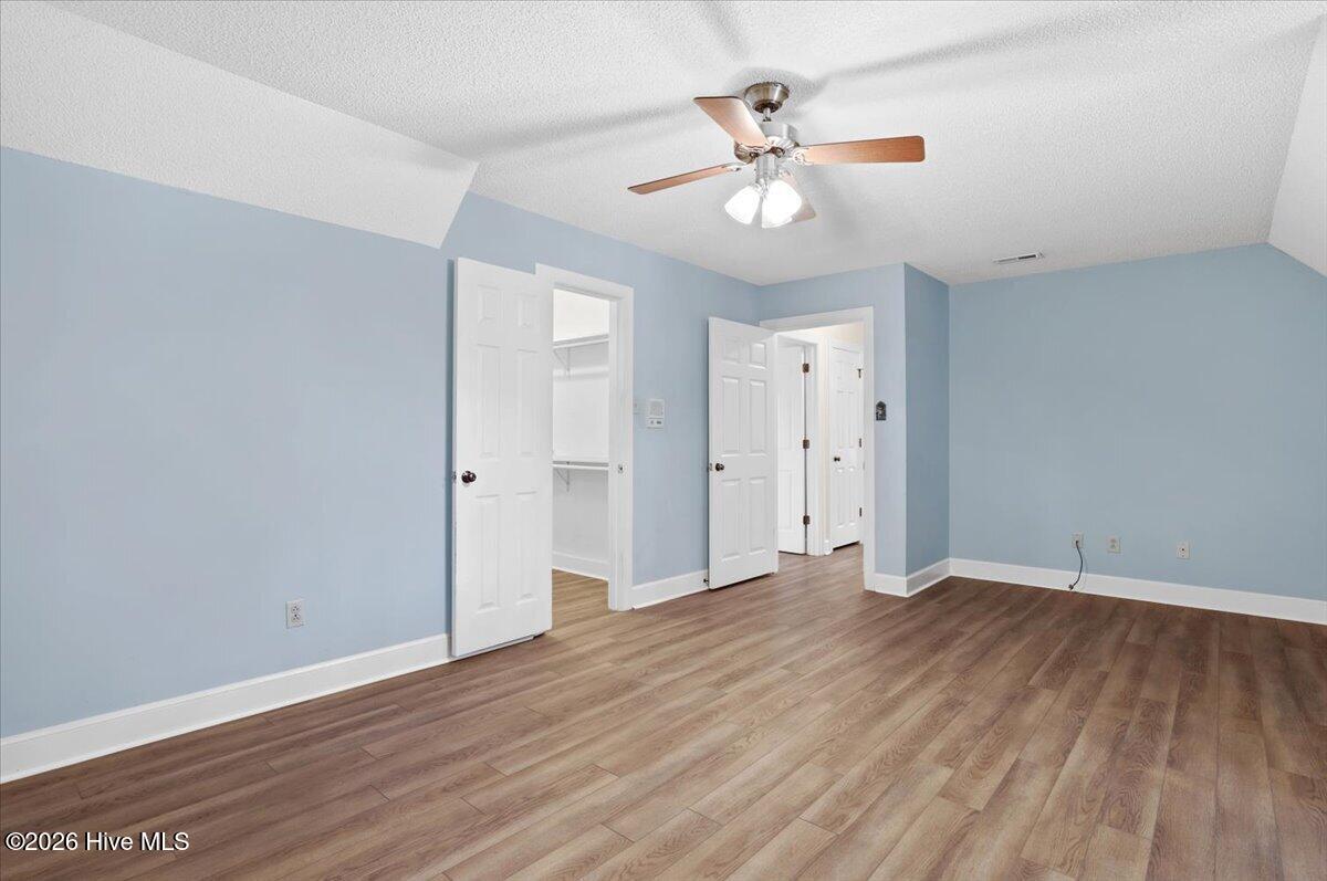 305 Rosewood Gardens Property Photo 27