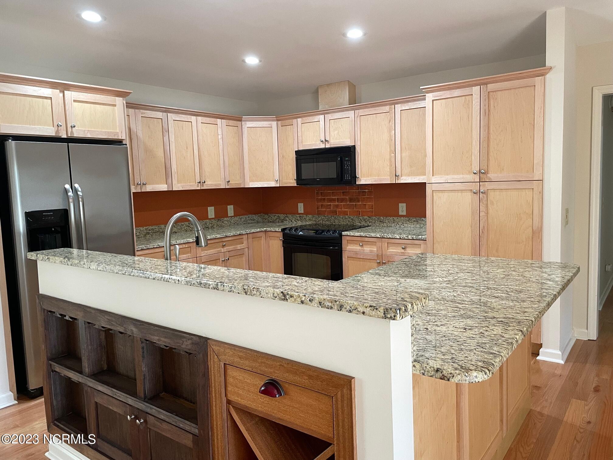 260 Saint Andrews Drive Property Photo 4