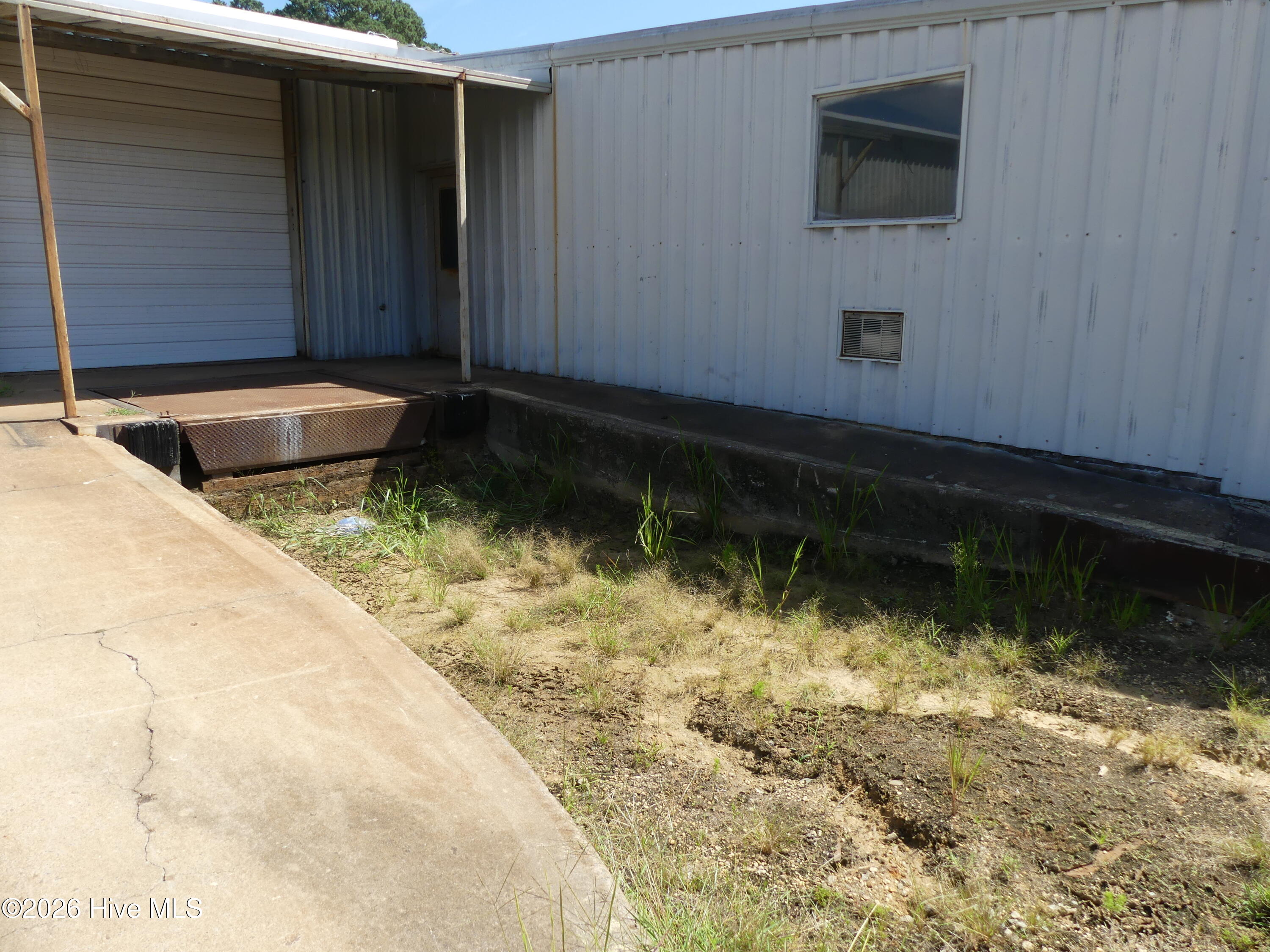 855 Nc 111 Highway S Property Photo 4