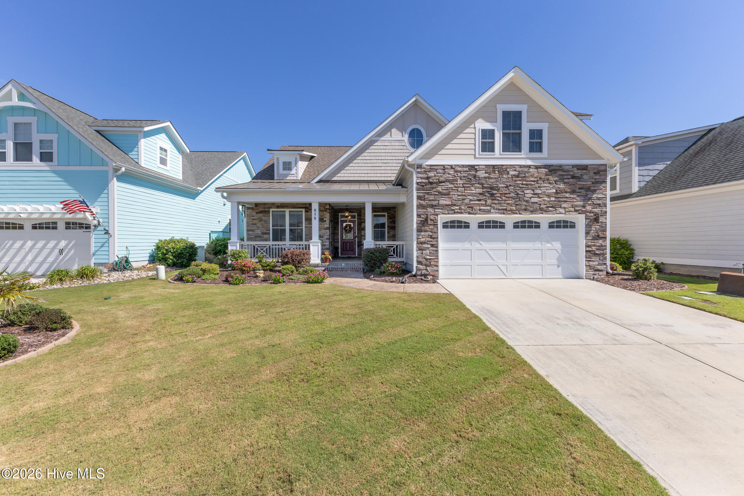 858 Lake Willow Way Property Photo 1