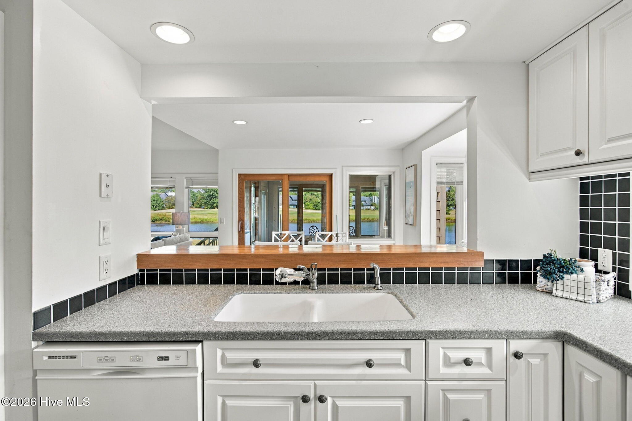107 Egret Court Property Photo 14
