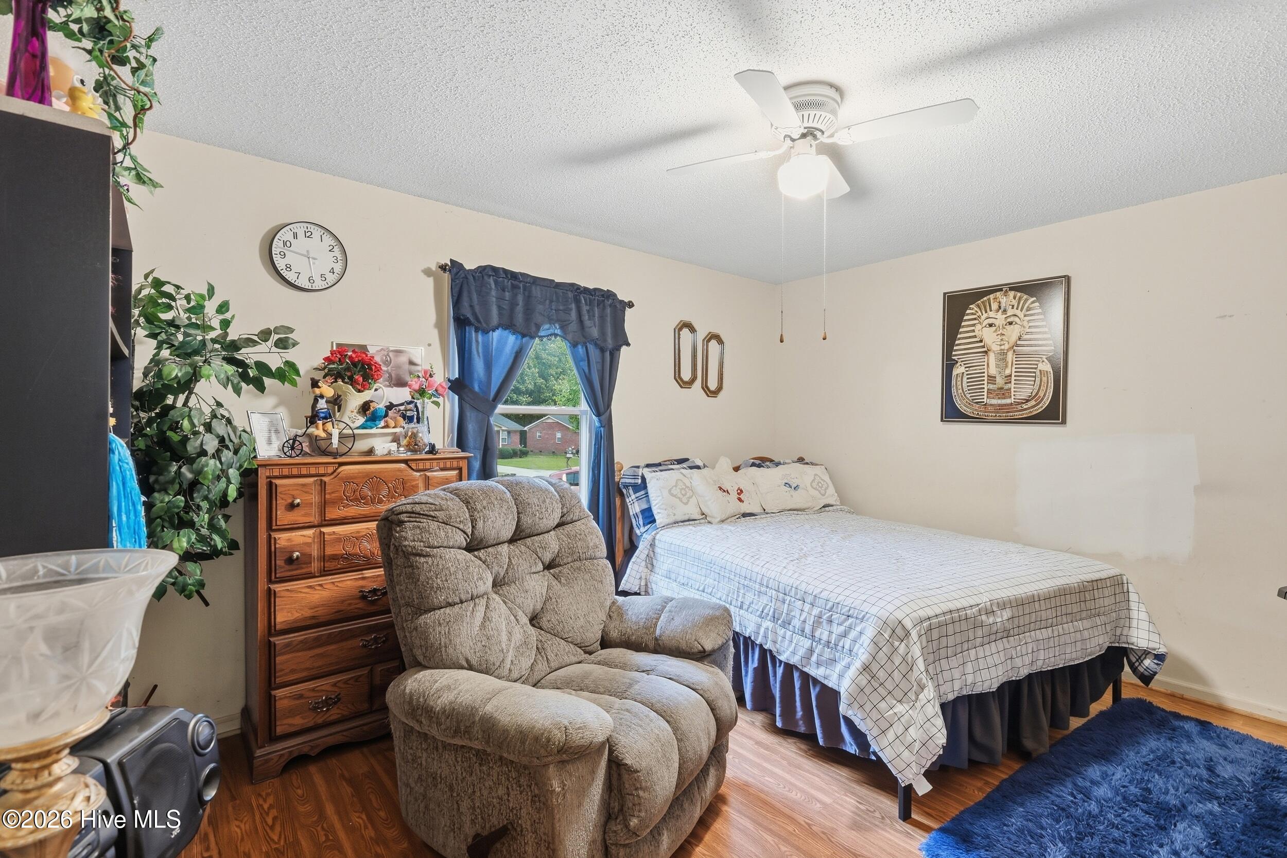 2109 Shamrock Drive E Property Photo 11
