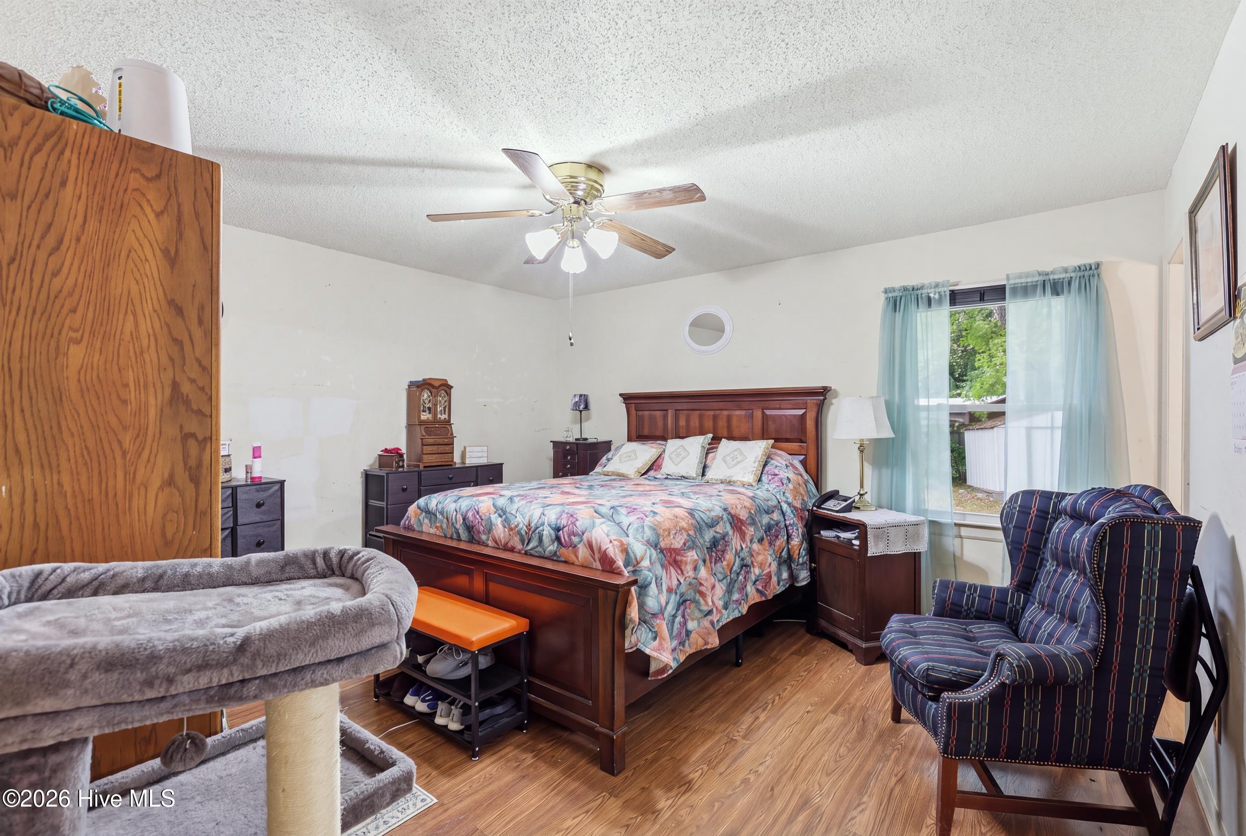 2109 Shamrock Drive E Property Photo 12