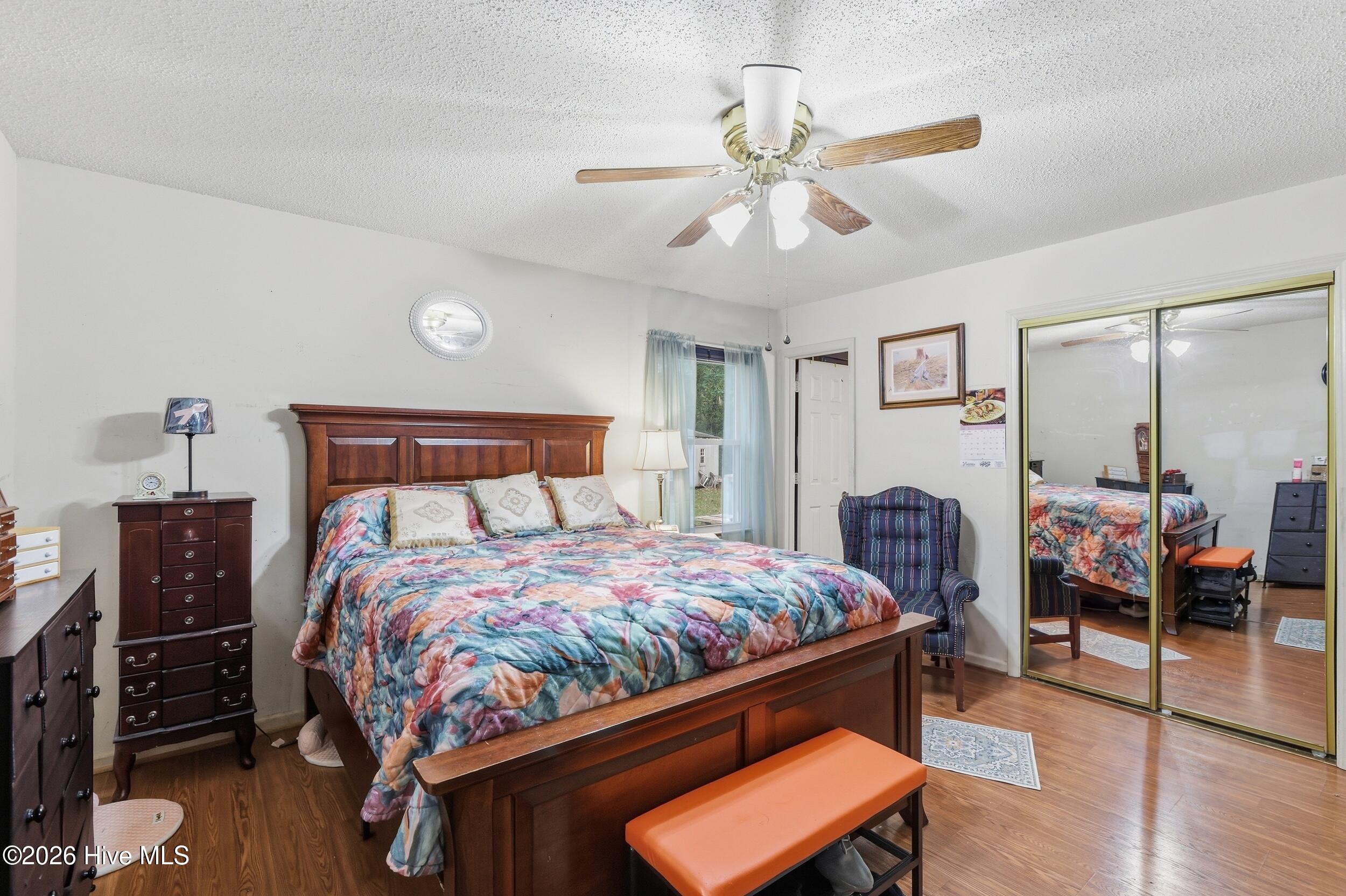 2109 Shamrock Drive E Property Photo 13