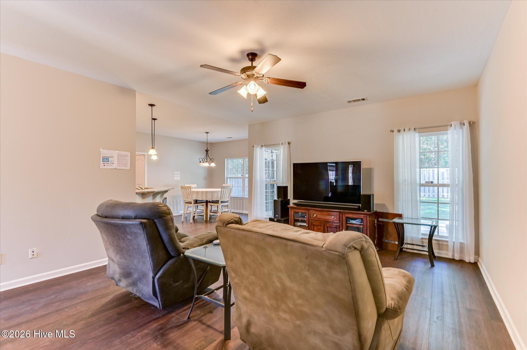 300 Foxchase Circle Property Photo 11