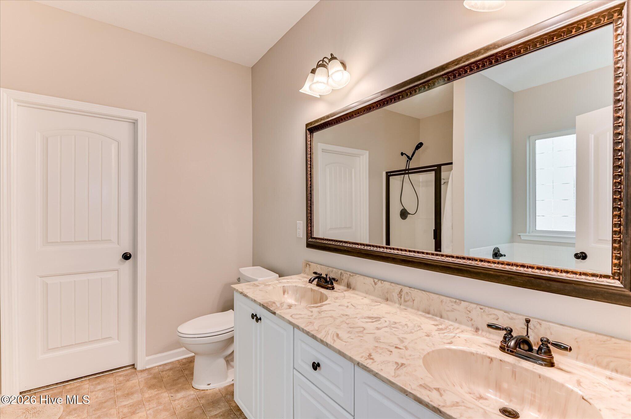 300 Foxchase Circle Property Photo 21